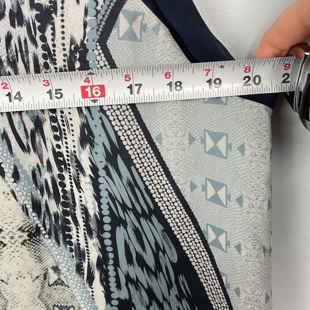 Cabi 253 medium sleeveless mixed print tunic top - Picture 8 of 11